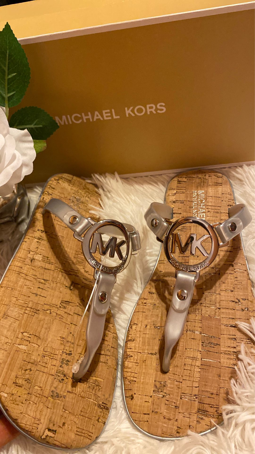 Michael Kors Charm Jelly Silver Sandals 6M