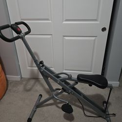 Sunny Health & Fitness Smart Row-N-Ride Glute & Leg Trainer