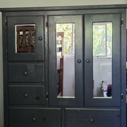 Wardrobe/armoire In Good Condition. 