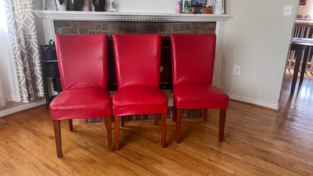 Dining chairs (set of 3)