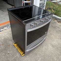 Brand New Whirlpool Electric Range