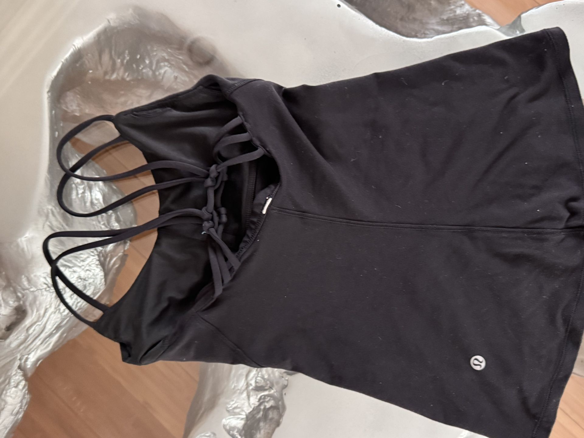 Lululemon Tank Top Black Size 2 - Tag Removed Still Good Condition