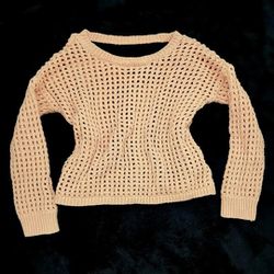✅️ Long Sleeved Crochet Apricot Blouse• Size S- Loose Fit• Great Condition• $8firm