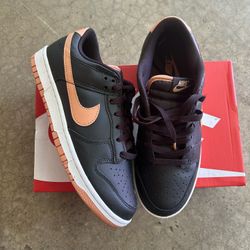 Black Brown Nike Dunks Size 8.5