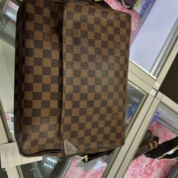 Louis Vuitton Damier Ebene 