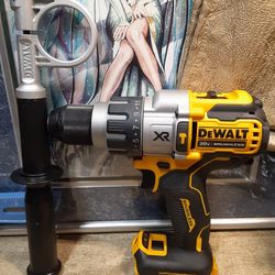 NEW DEWALT 20V XR HAMMER DRILL