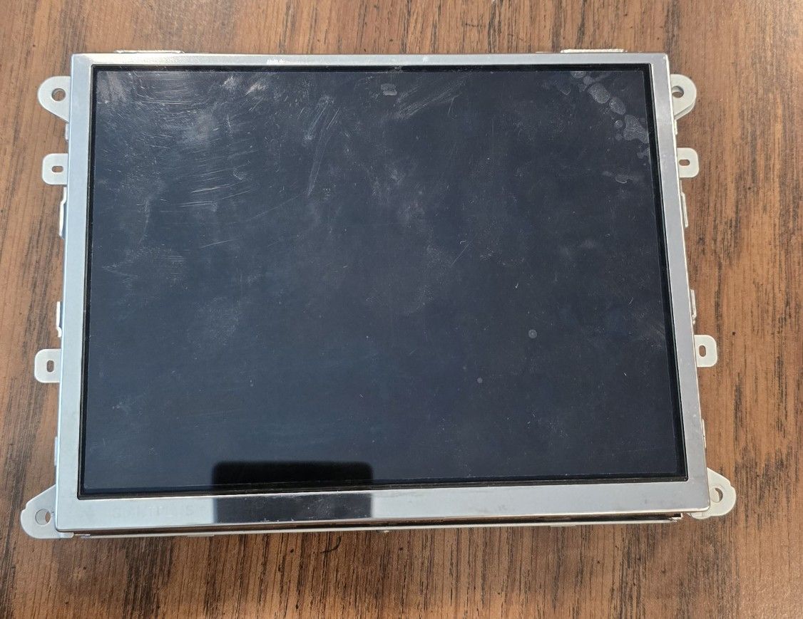 2018-2020 Chrysler Pacifica Radio Informtion Display Screen Dash Mounted OEM