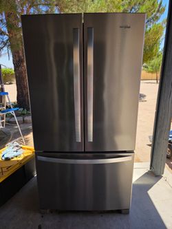 Fridge whirlpool  French doors stainless steel refrigerator with water and ice 🧊