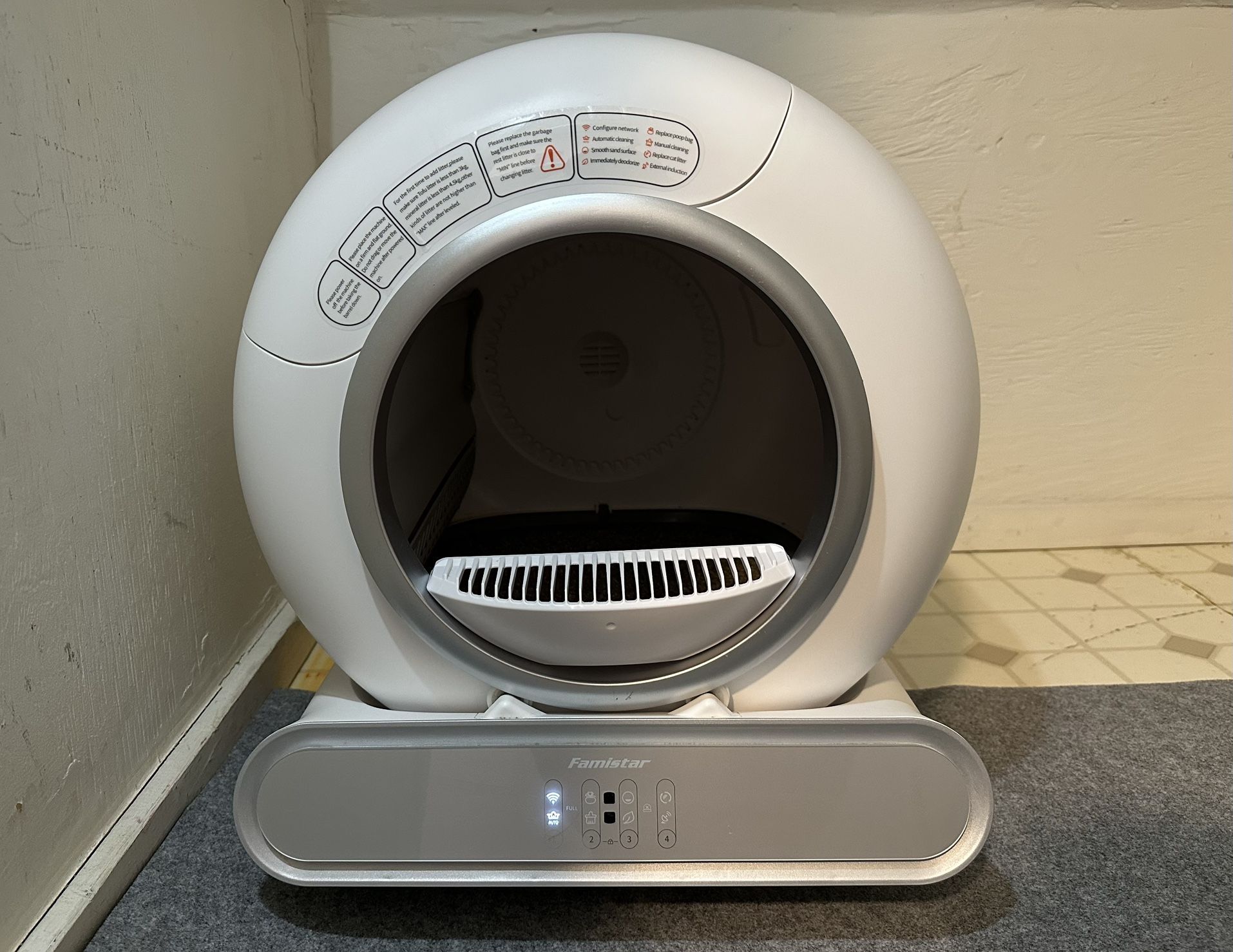 Automatic / Self Cleaning Litter Box