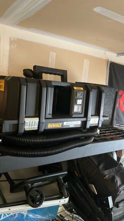 Dewalt FLEXVOLT 60V Max cordless dust extractor kit ( tool only )