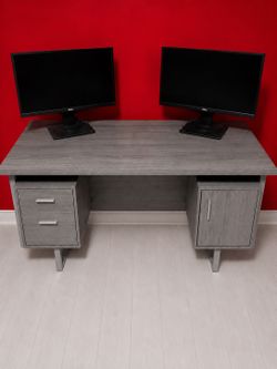 Modern Gray Computer Desk – $80