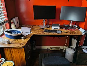 L-shaped desk and separate filing cabinet