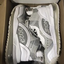 720 23’s Size 10