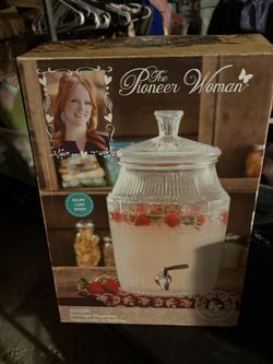ADELINE Beverage Dispenser