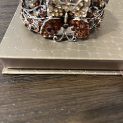 Bracelet Cuff. Opens In Center. 