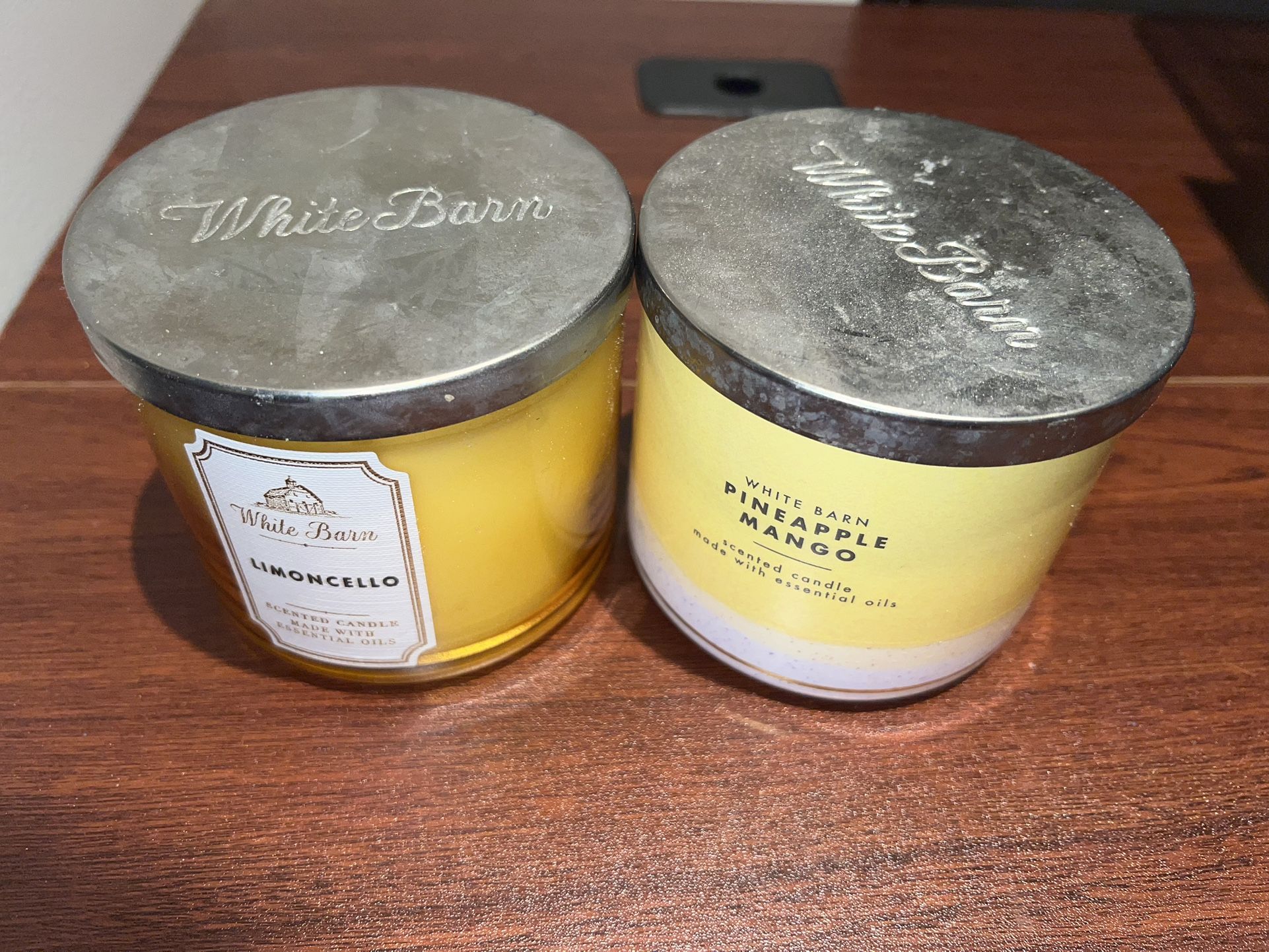 2x White Barn Candles