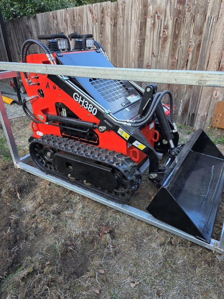 Skid Steer And Crawler Dumper Combo