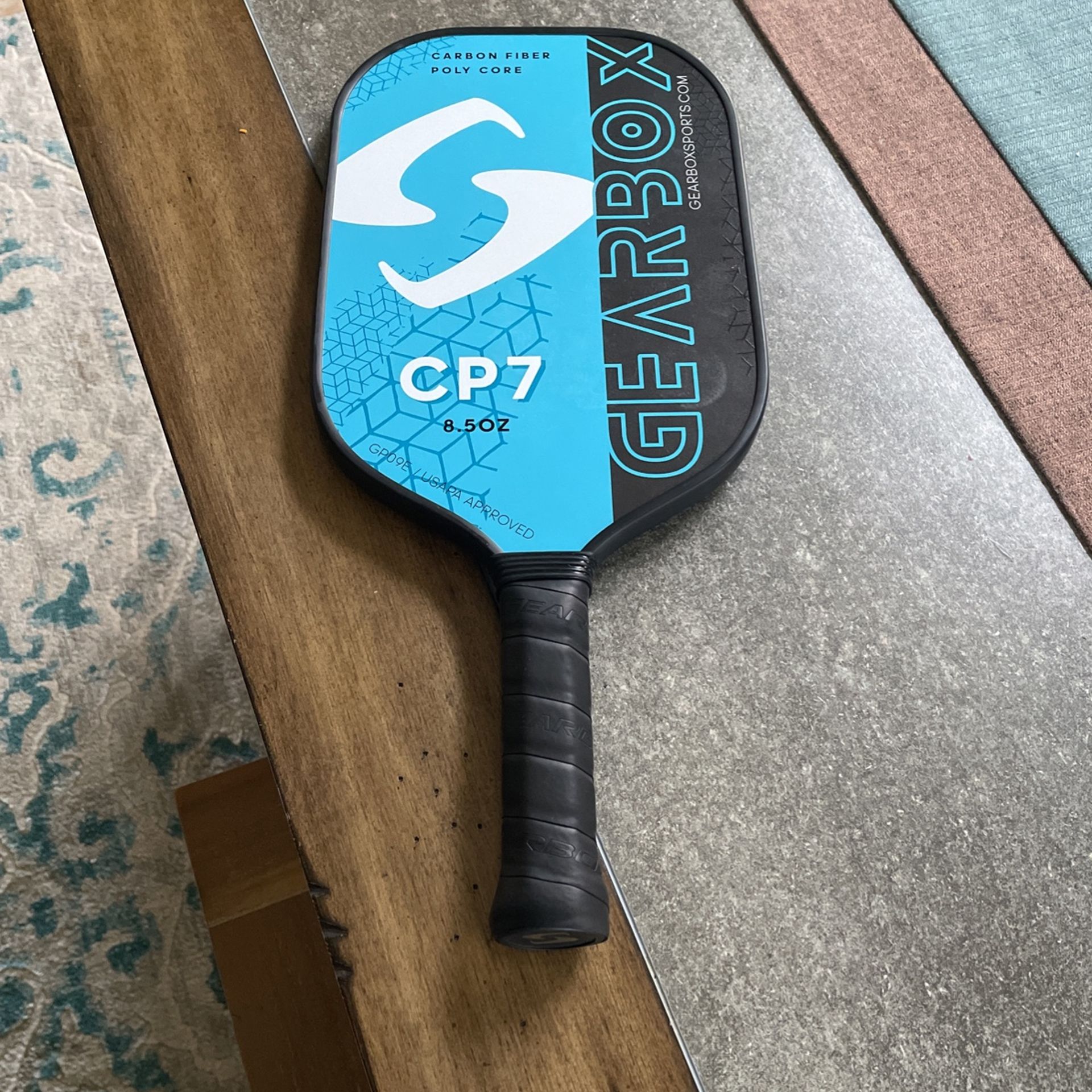 Like new Gearbox CP7 Pickleball Paddle