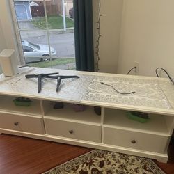 Tv Stand 57/19 h 17  Marysville $50 Firm Price 