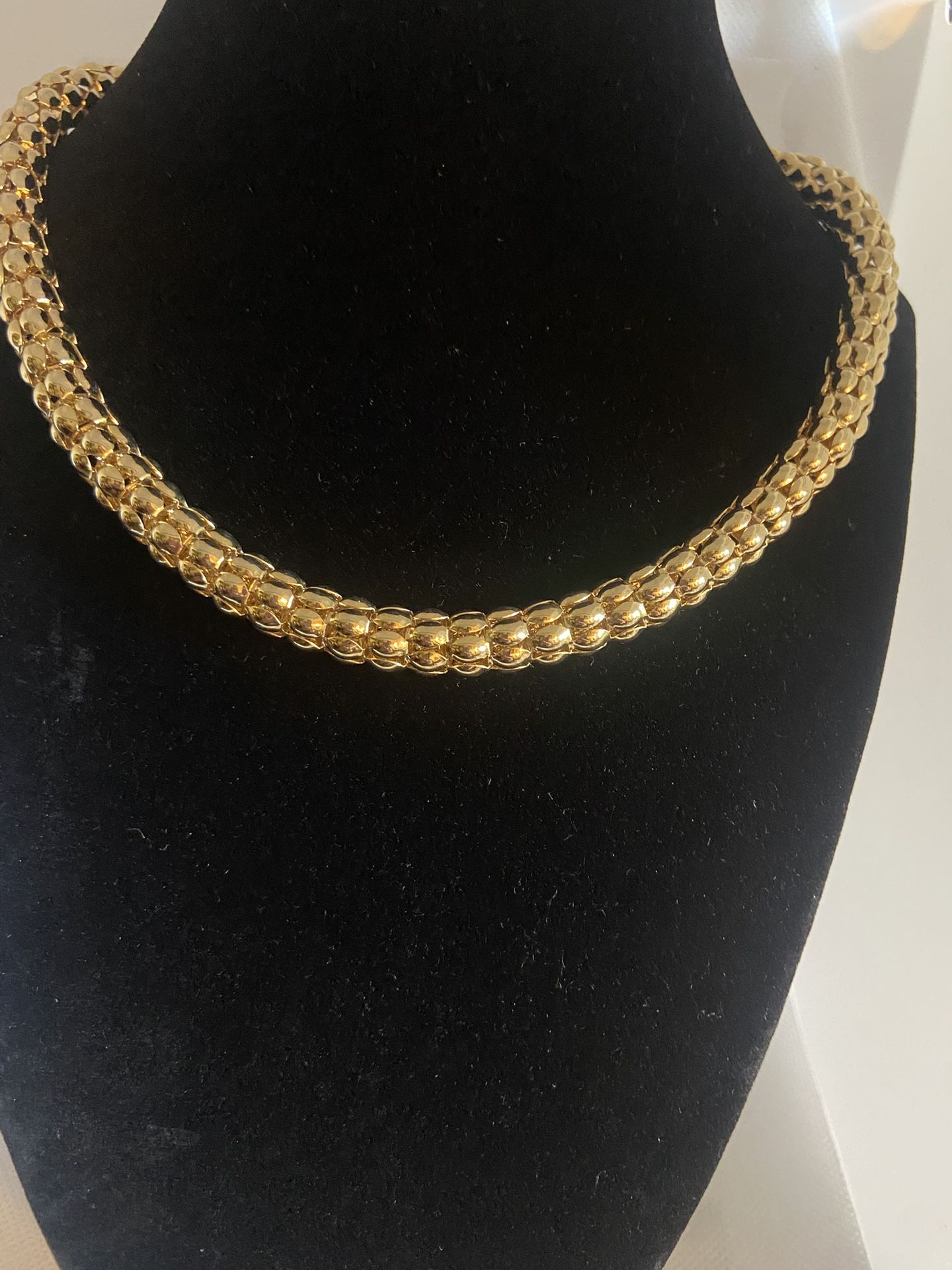 Vintage Monet 1980’s Tube Textured Rare Find Gold Tone Chocker Necklaces