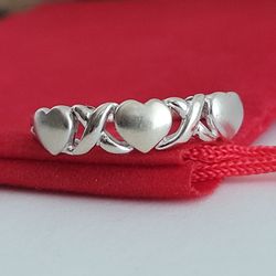 ❤️10k Size 8.25 Fancy Solid White Gold Heart-Shaped XOXO Design Ring!/ Anillo de Oro con Diseño de Corazones! 👌🎁Post Tags: 10k 14k