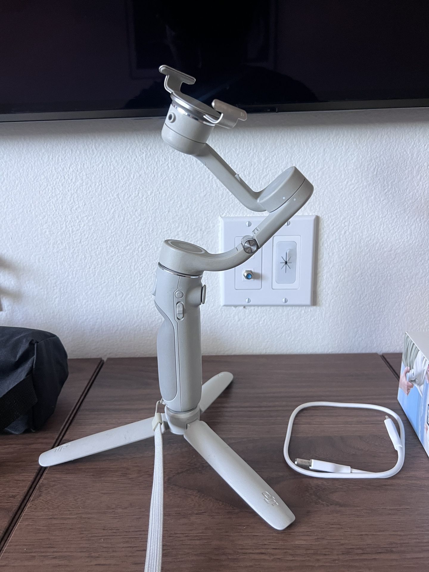 DJI OM5