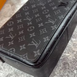 Louis Vuitton District PM Monogram Eclipse Messenger Bag Black