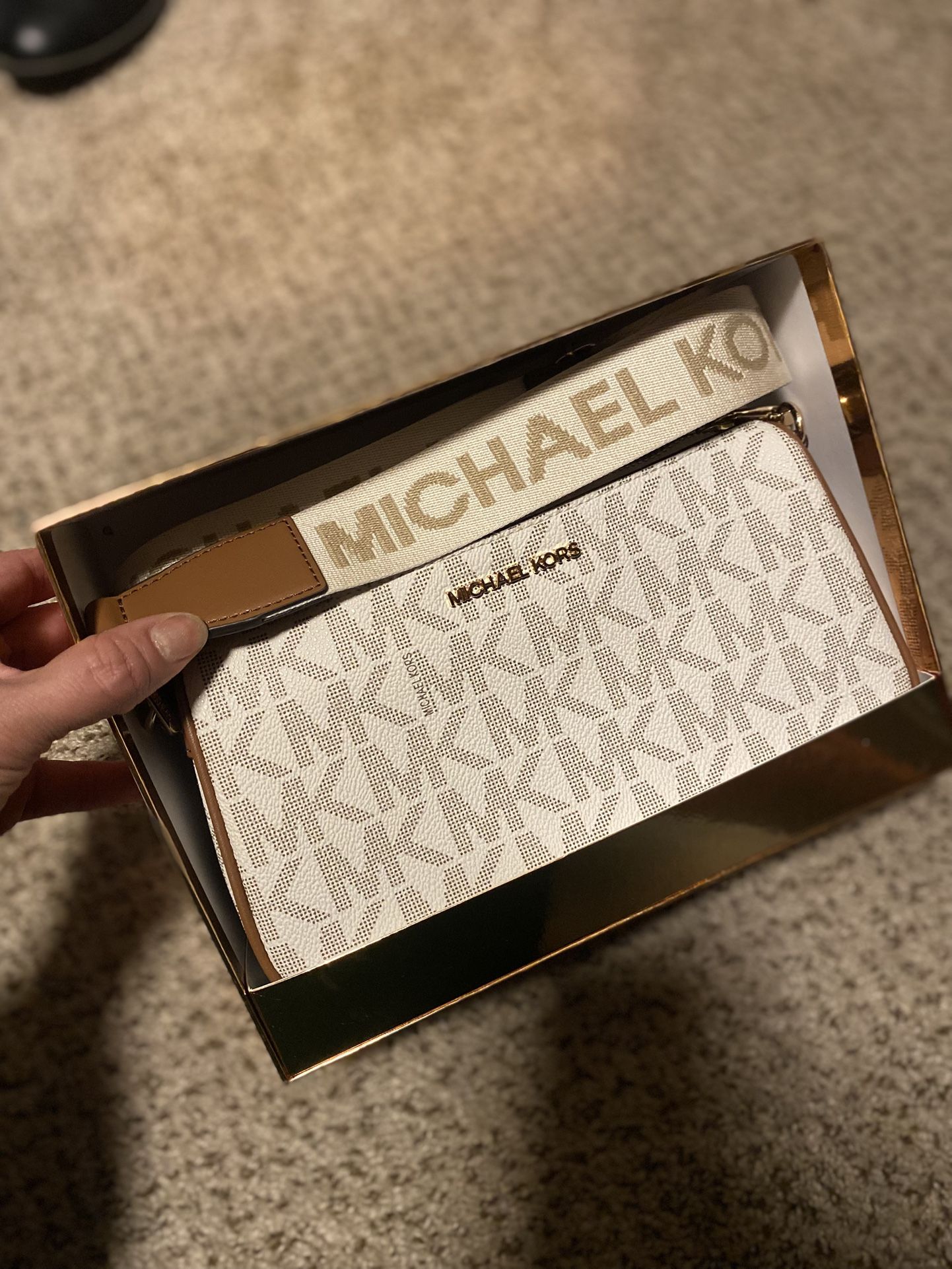 Michael kors Crossbody Purse Pouchette