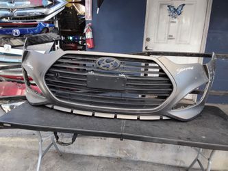 Hyundai veloster turbo  2013-2017 front bumper oem