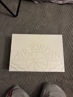 Air Jordan 2 Chicago    Size 10