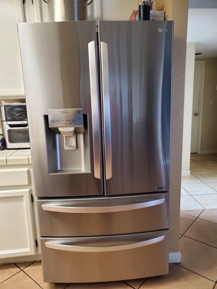 LG Refrigerator, Stainless Steel, 70"ht, 36"wt and 32" deep