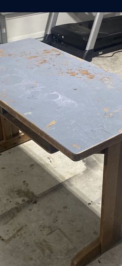 Wood Desk 48”l X 24” W X 29 H