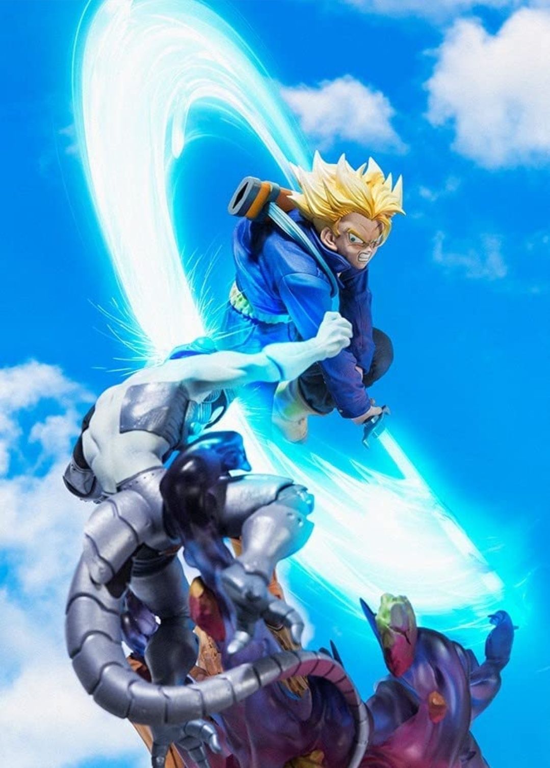 Trunks Vs Mecha Frieza Figuarts Zero!