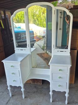 Late Victorian Vanity  Avalible from panorama city 
Dimensions as follows
Width 48" 
Depth 20"
Height 68"
Mirror's have Crazing