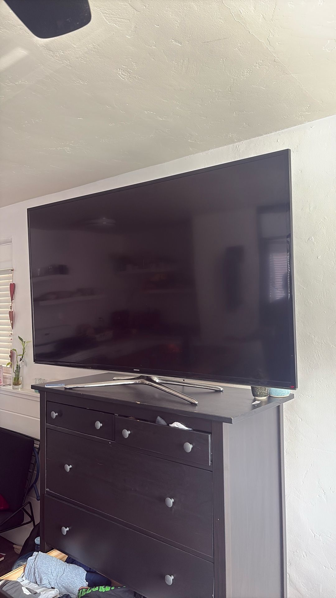 Samsung 50 in. TV