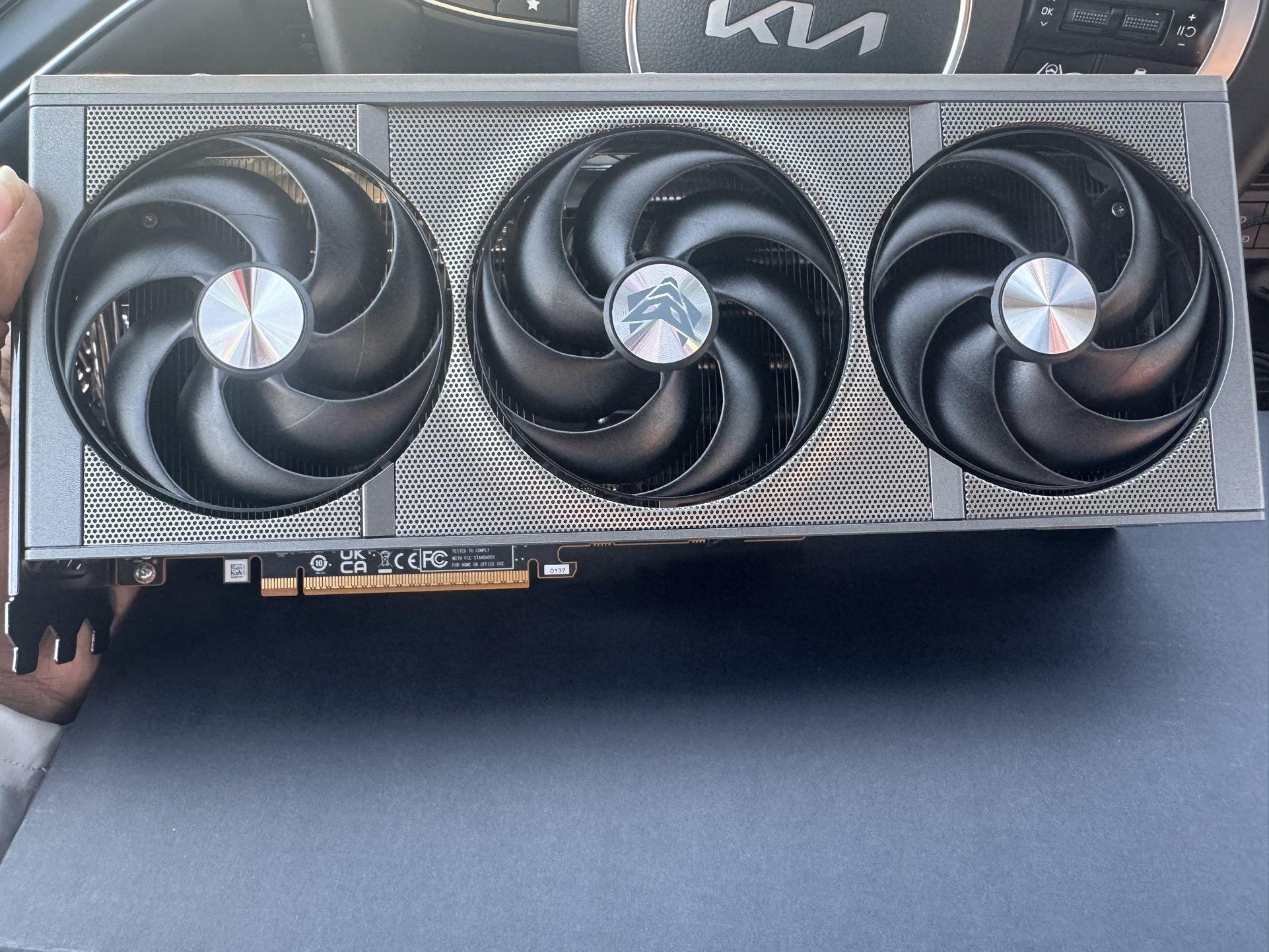 Sapphire Technology AMD Radeon RX 9070 XT NITRO Triple Fan 16GB GDDR6 PCIe 5.0 Graphics Card