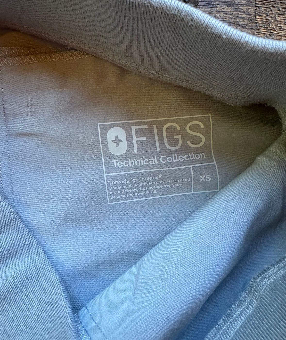 FIGS grey scrub jogger pants