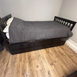 Trundle Bed with Drawers