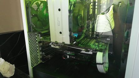 Gaming PC, Ultra 1080p60fps, High/very high 1440p, med/high 4k