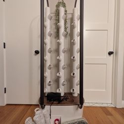 Gardyn Home 3.0 with a Bunch of Accessories