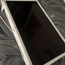 LG 32 inch smart tv