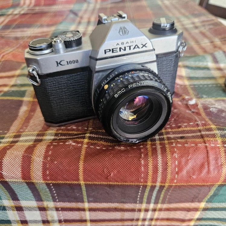 Pentax K1000 35mm Sir Film Camera