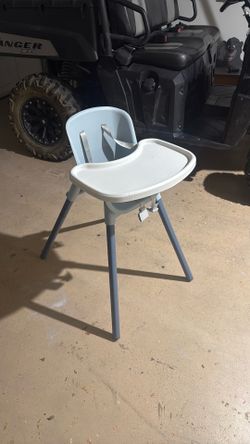 Chicco Zest 4-in-1 Folding High Chair