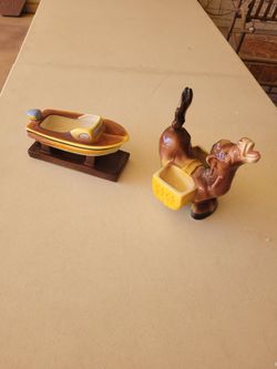 2- dresser caddies / planters
