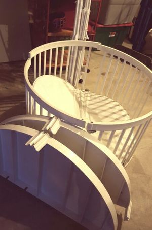 Rare Round Crib For Sale In Waldorf Md Offerup