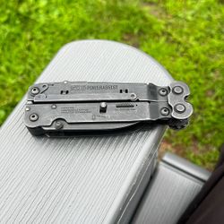 Sog Power assist  Multitool