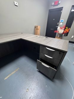 2 Free Office Desk
