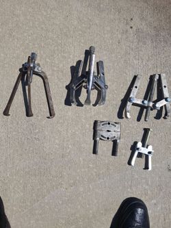 Gear Pullers Lot