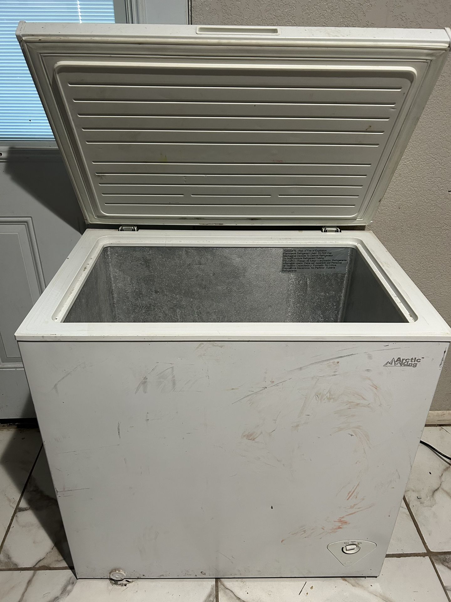 Arctic King Deep Freezer