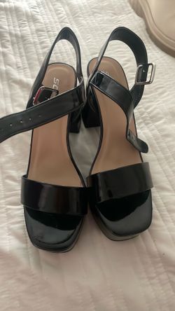 Women heels size 10